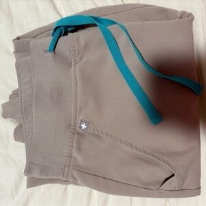 Figs XS T tan joggers